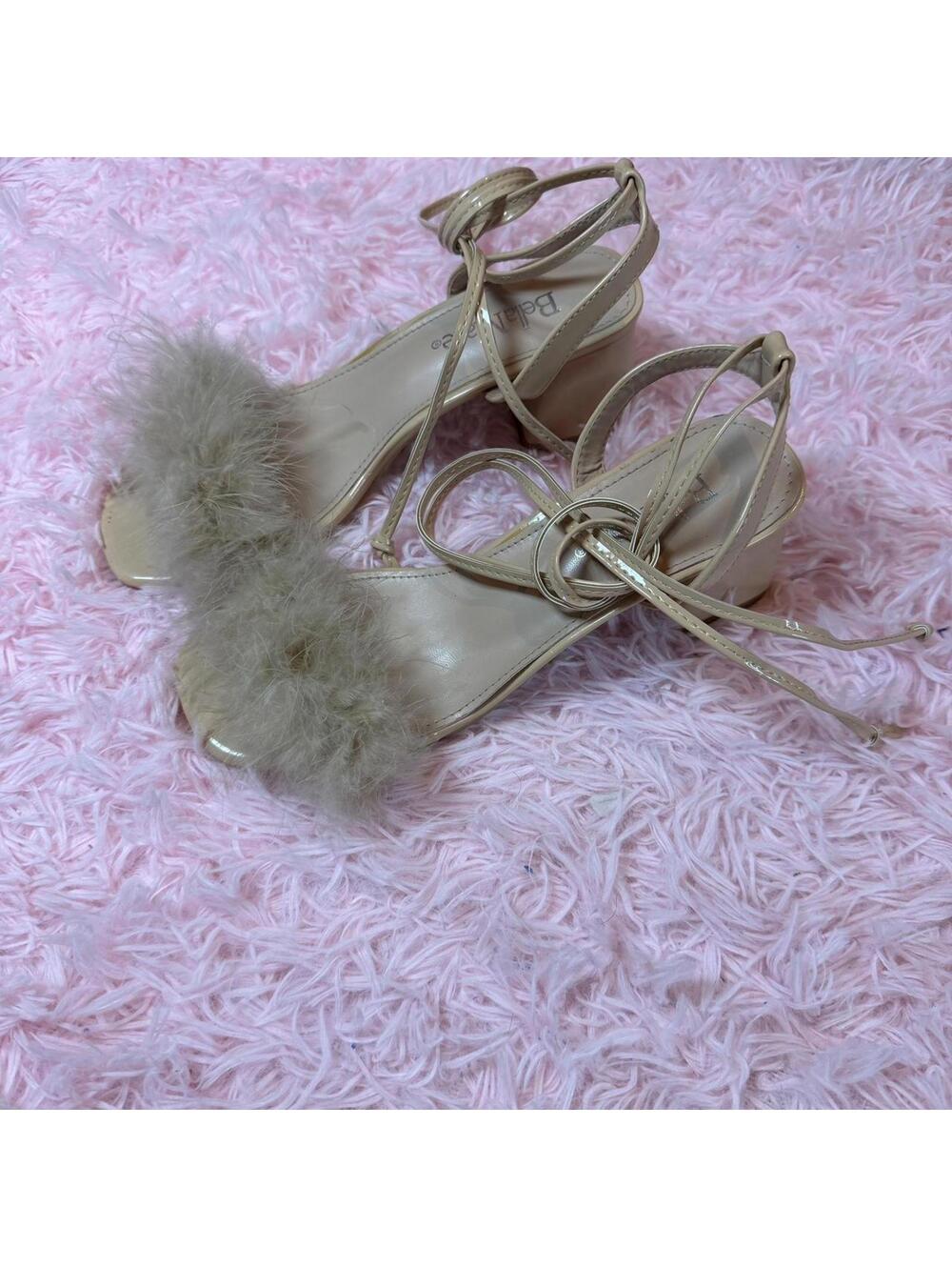 Bella Marie feather heels #glamour #heels #festival